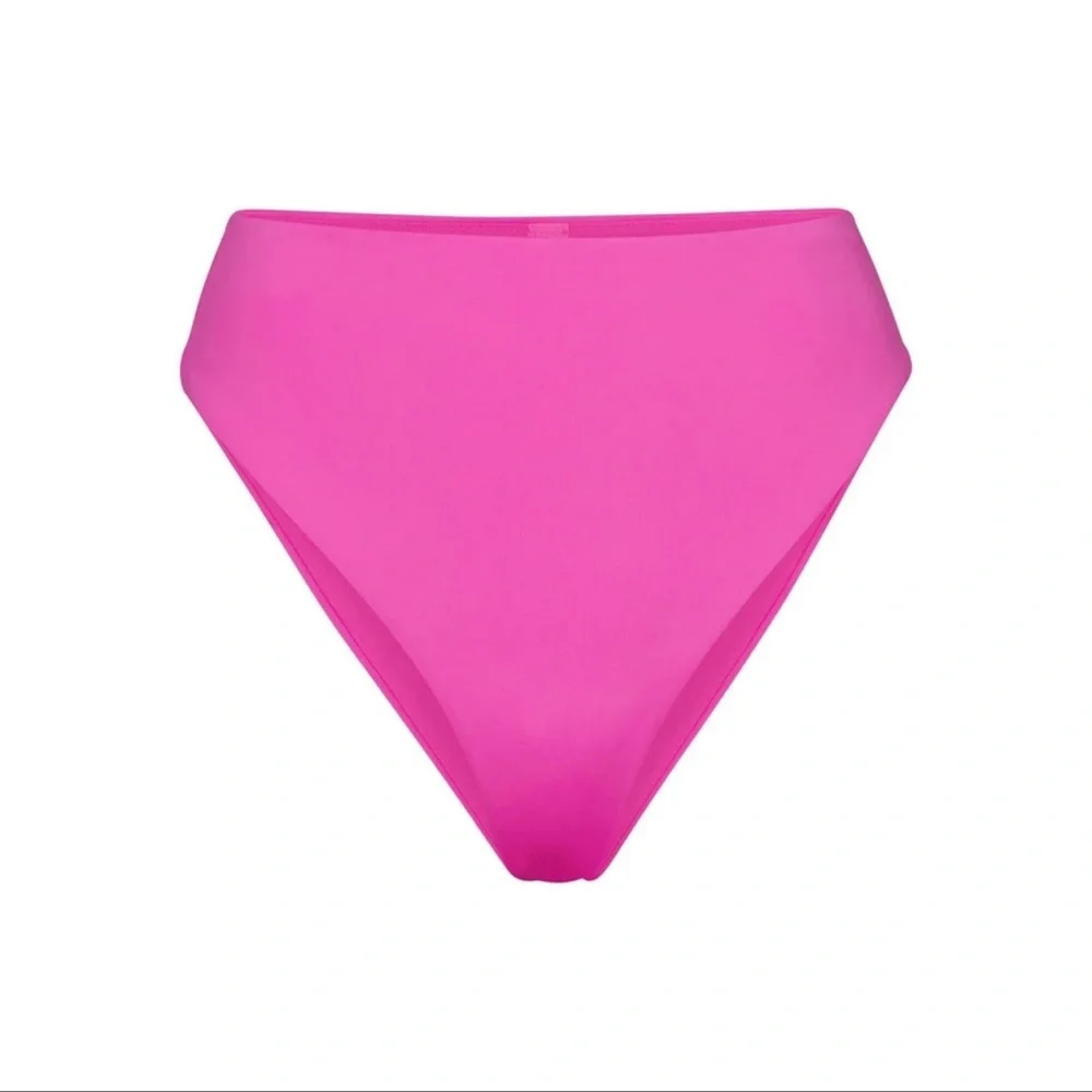 NEW Skims Swim Mid Waist Bikini Bottoms SMALL Taffy